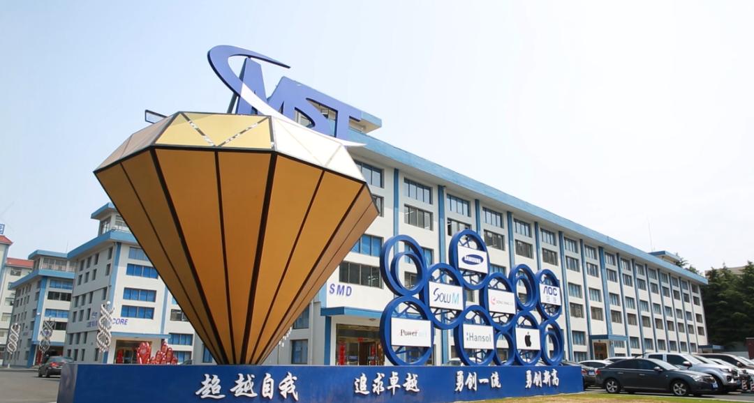 家日"刚一结束,就有部门上门服务,帮他们与山东铝业职业学院牵线搭桥