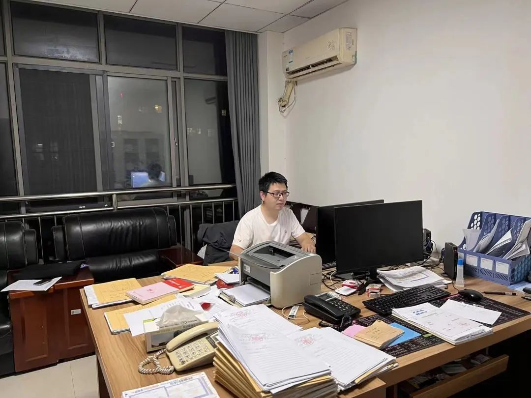 办案竞赛进行时 | 当涂法院干警加班掠影