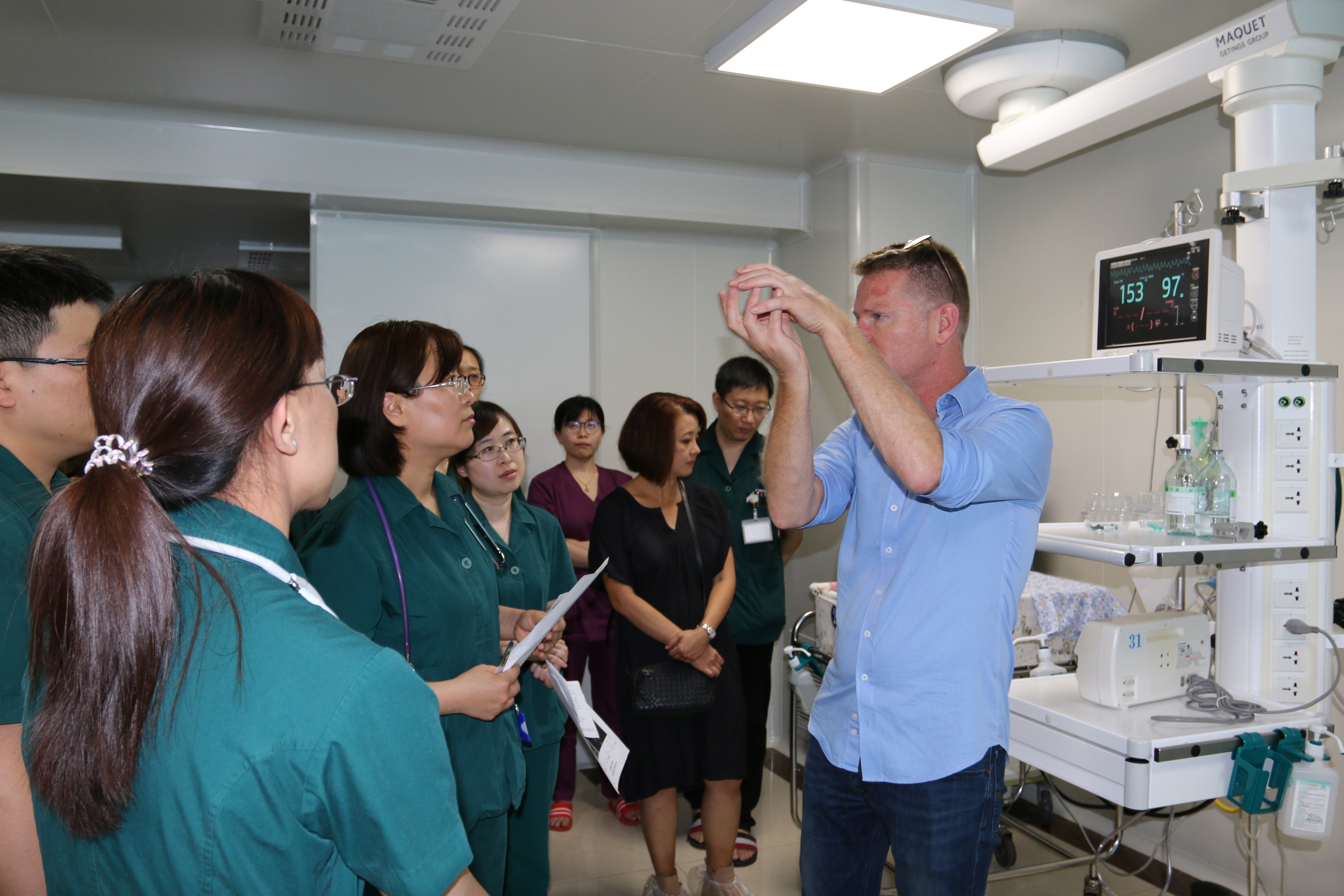 带领团队不断创造新生儿的健康奇迹记河北省儿童医院新生儿科主任马莉