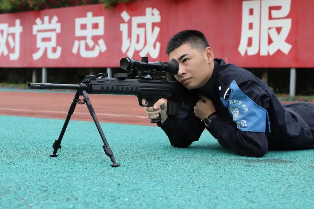 新警察故事阿sirmadam来报到