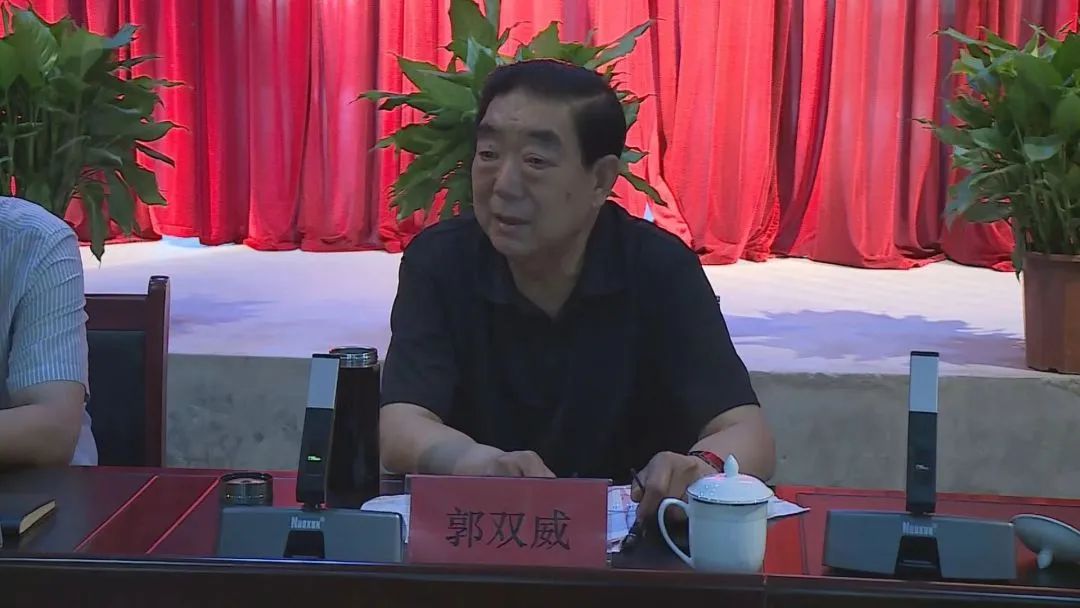 会议特邀汾酒集团原董事长,白酒行业资深专家郭双威就白酒产业发展