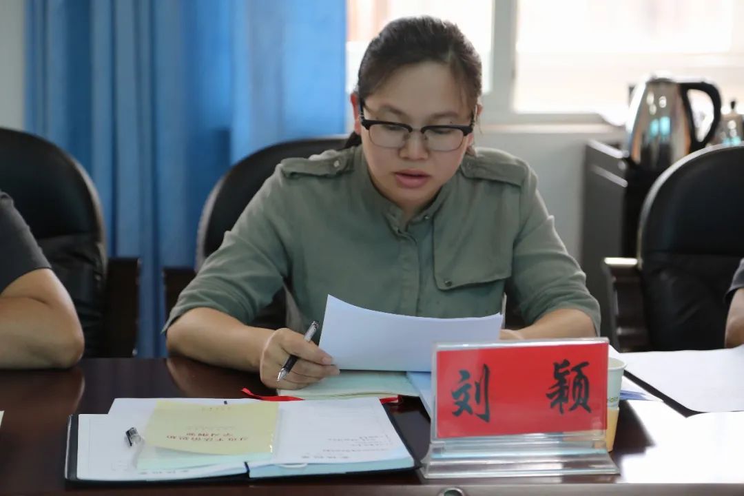 刘颖《常思贪欲之害 常怀律己之心》赵露莎《冰冻三尺非一日之寒》