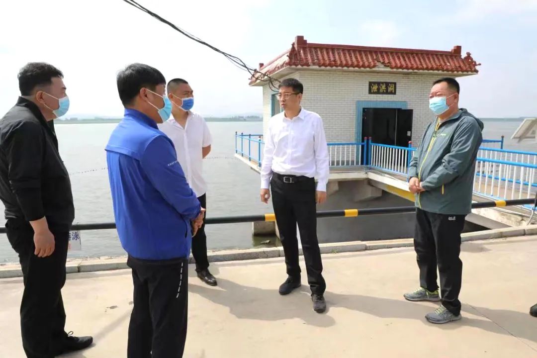 赵师骐在基层调研时强调慎终如始强化交通管理全力以赴抓好防汛救灾