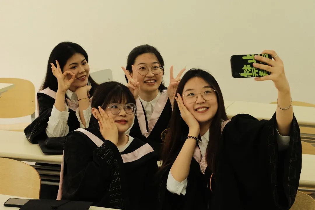 亲爱的同学们，毕业快乐！_澎湃号·政务_澎湃新闻-The Paper