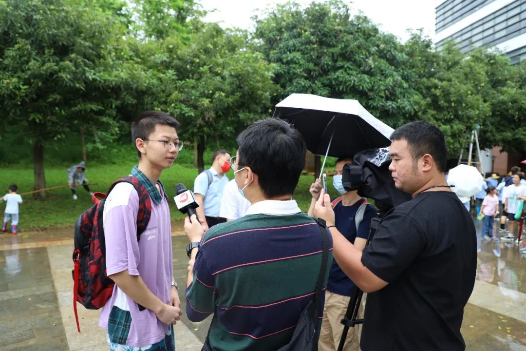 廖淑亦毕业后将前往香港大学继续深造,刘玚则是保研至复旦大学,吕永康