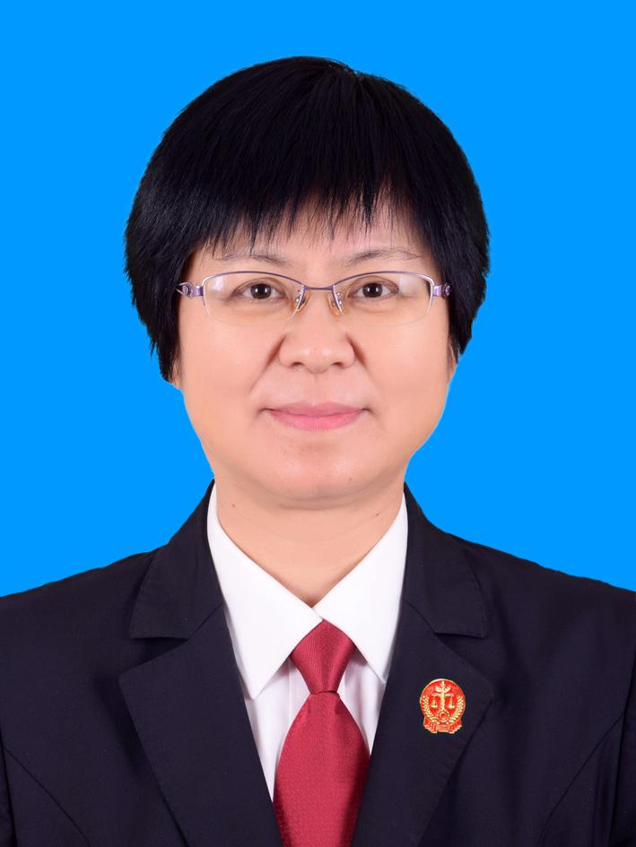 人物简介:包津燕,1990年7月参加工作,现任天津市滨海新区人民法院