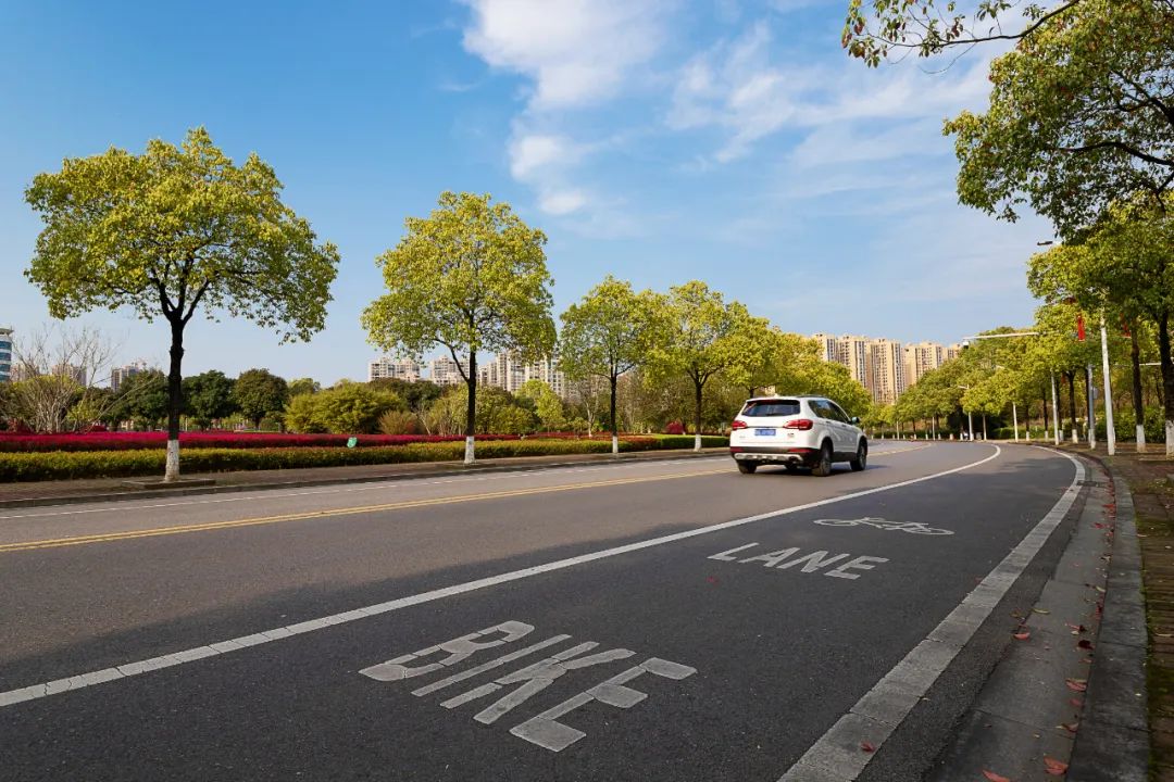 尤家街(清華大街-北航街)項目起點清華大街,終點北航街,道路為南北