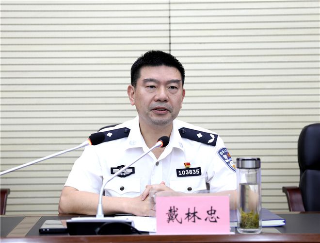 常德公安交警打造清廉警营优化营商环境