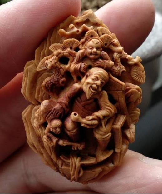 王天臣《皆大欢喜》刘宝生《舞龙》于东《福寿绵长》史同刚《扇骨镶嵌