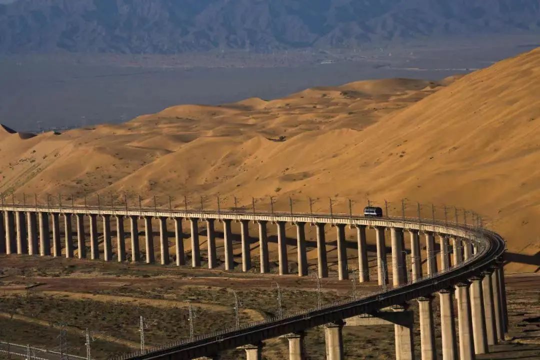 火车如何转弯你知道吗