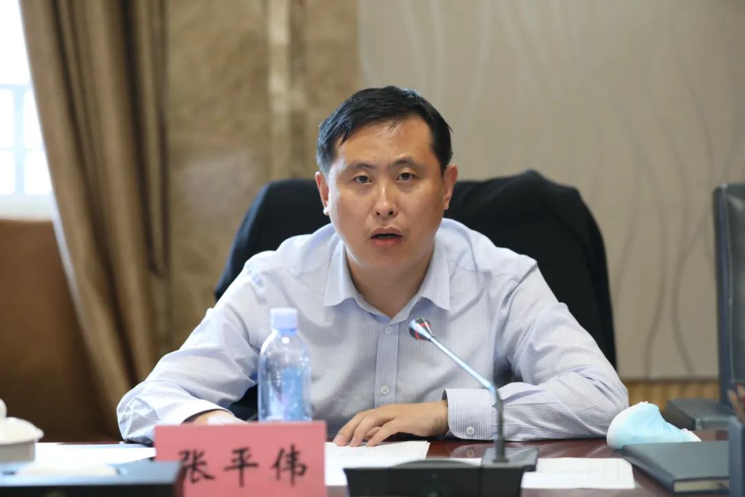 时政要闻漠河市召开解放思想振兴发展研讨剖析会