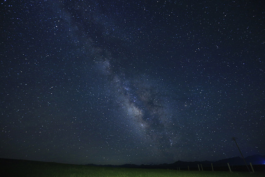 草地星空图片图片