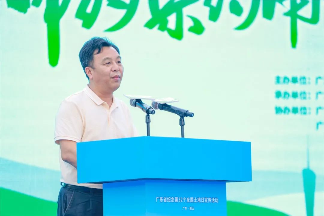 这片土地我们爱得深沉！
