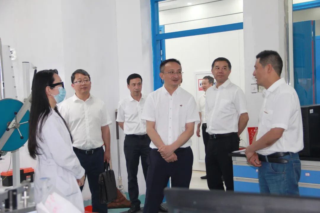 张晓峰赴衢州学院调研高校统战工作