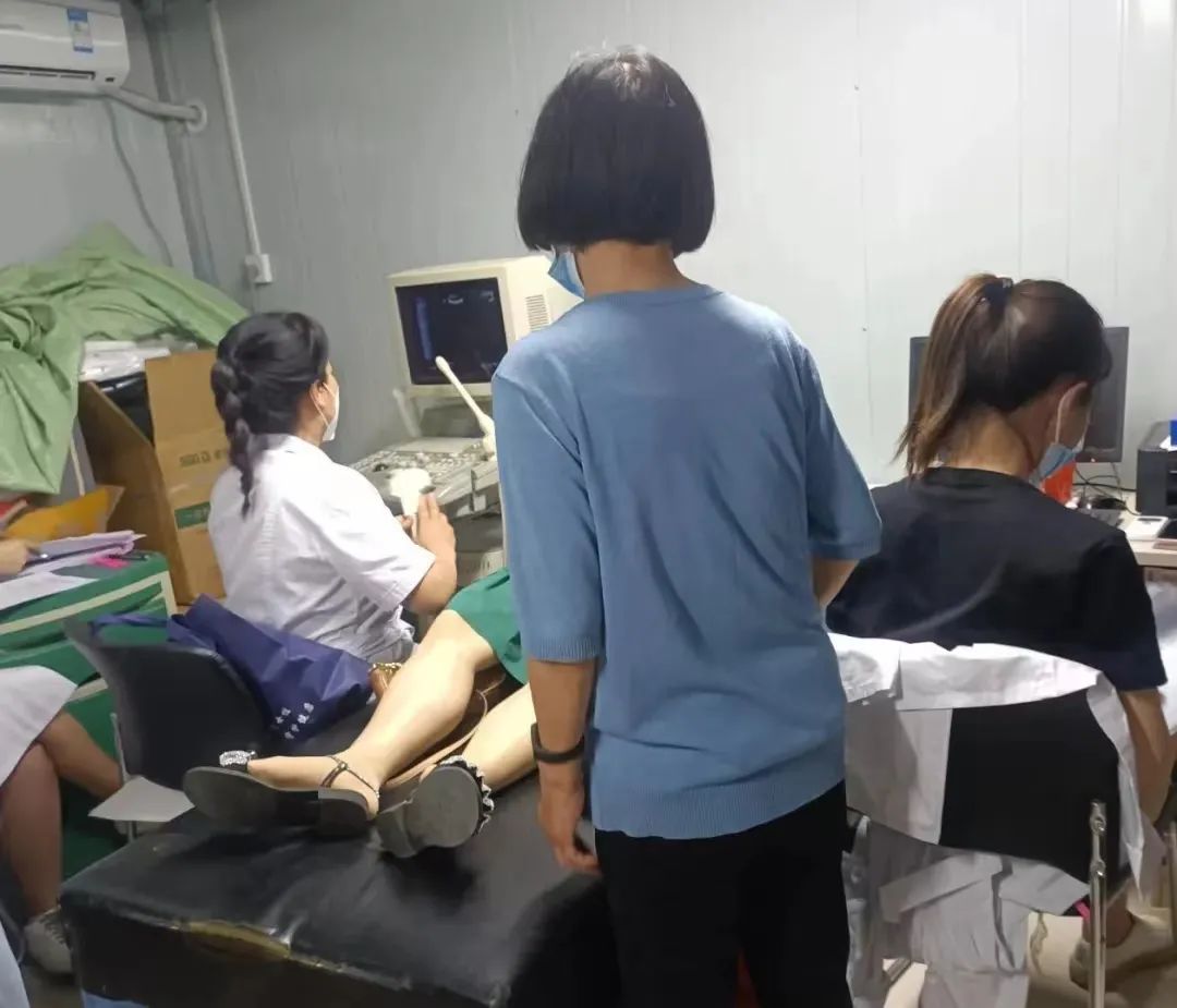 两癌"筛查工作,积极协调民政,卫健等部门,摸清参检妇女信息,规范检查