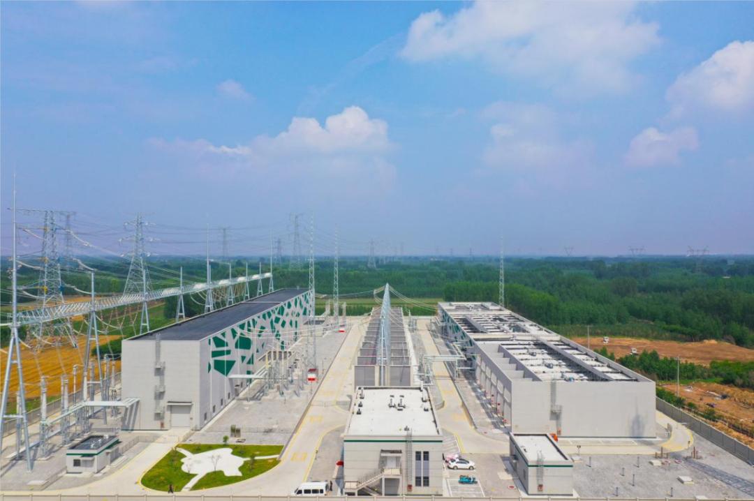 雄安首座新建500千伏变电站今天投运
