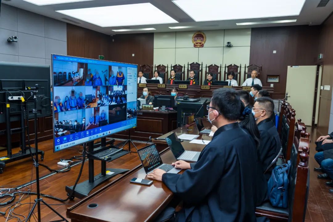 市南法院一审公开宣判张新海等16人涉黑案