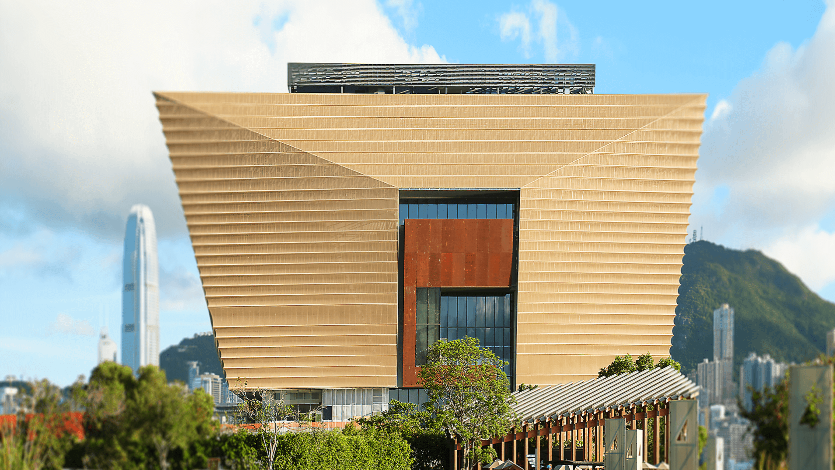 回归25周年系列之五 | 香港故宫文化博物馆与中外文化艺术交流中心建设