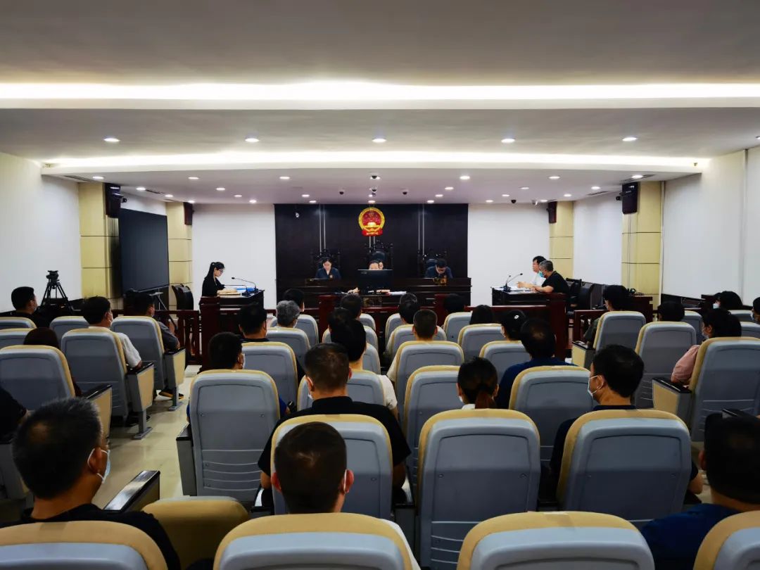 庭审现场债务人重整担保人是否担责