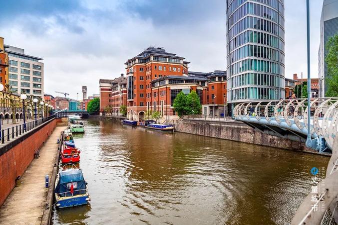 基于国家整体的规划,布里斯托尔与加的夫,斯旺西等城市组成致力于西部