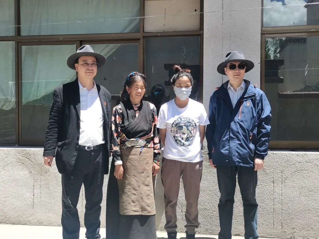 这位上海老党员匿名捐赠91万元以一己之力资助148户西藏困难家庭