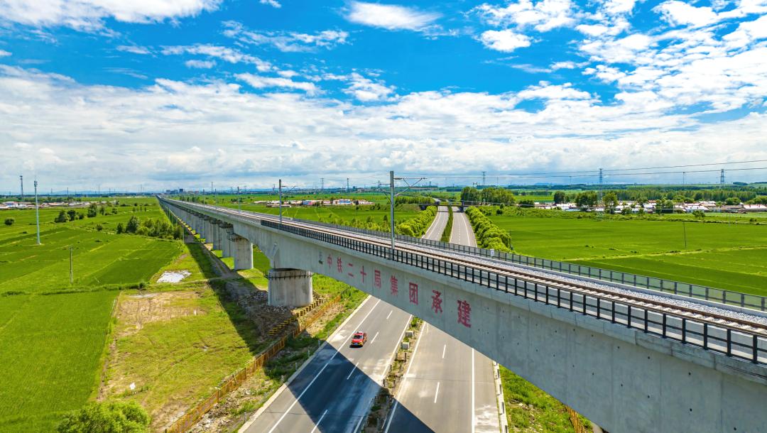 佳鹤铁路跨鹤大高速公路特大桥基于科学,严格,细致的质量管控跨鹤大