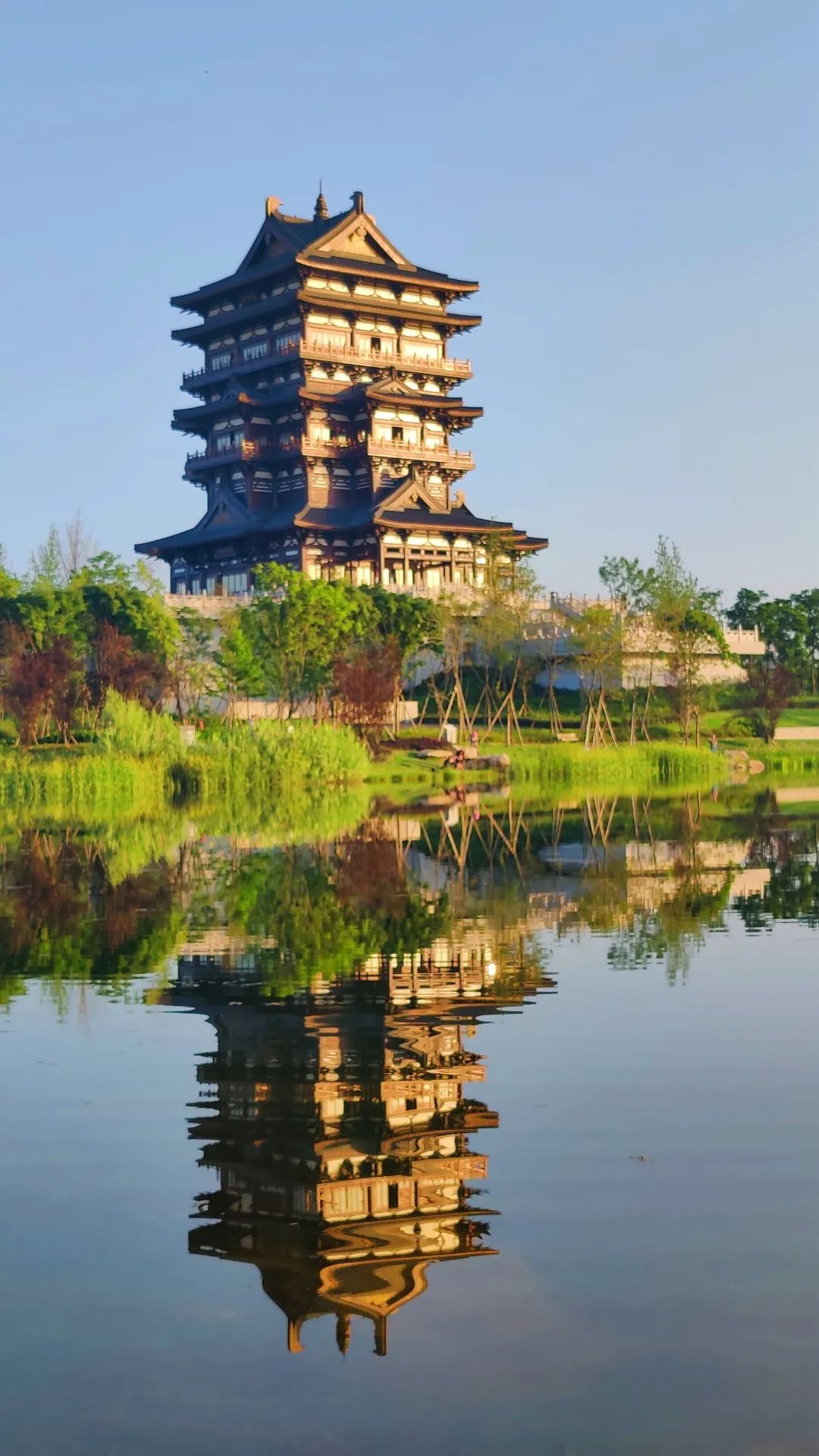 东安湖观落日夕阳美如画清风醉晚霞