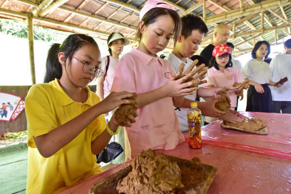 醴陵白兔潭做鸡学生图片