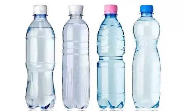 氧气机用什么水【网络谣言粉碎机】喝这些“高端水”能补氧？像喝下一整个菜市场？真相是......_https://www.jmylbn.com_新闻资讯_第1张