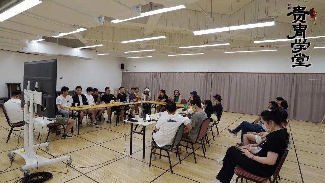 导演胡宗琪执导,国家一级舞美设计师黄楷夫担当舞美设计 石一岑作曲