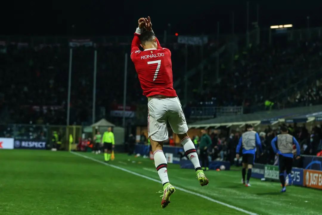 小编的c罗球衣还没到,人就要走了?