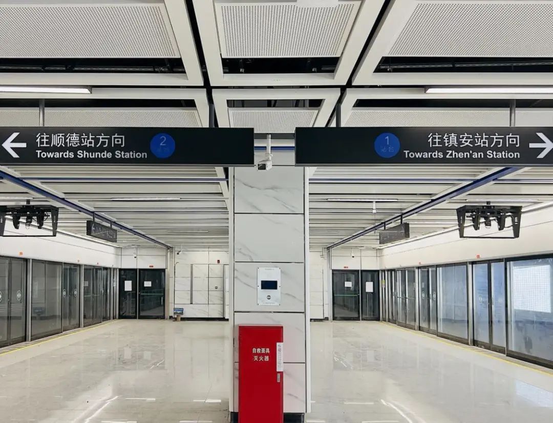 抢先看佛山地铁三号线列车北滘西站大揭秘