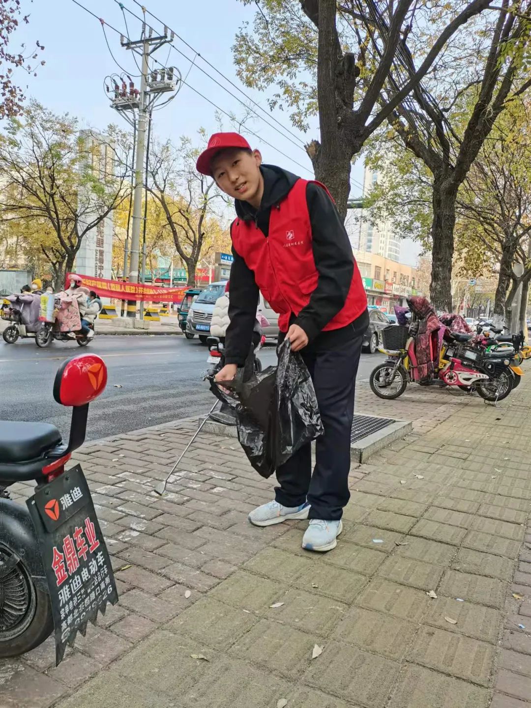 齐鲁生态环保小卫士王晨旭以创新促环保用行动赢未来