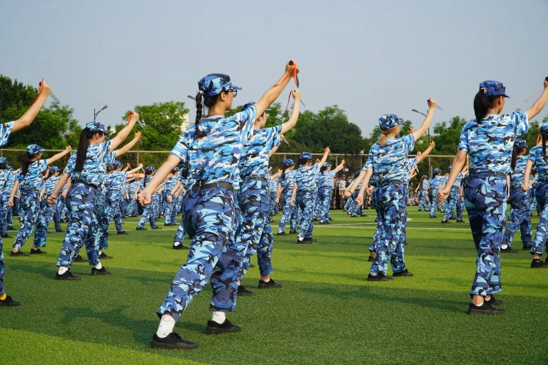 直击川大学生军训总结大会现场!