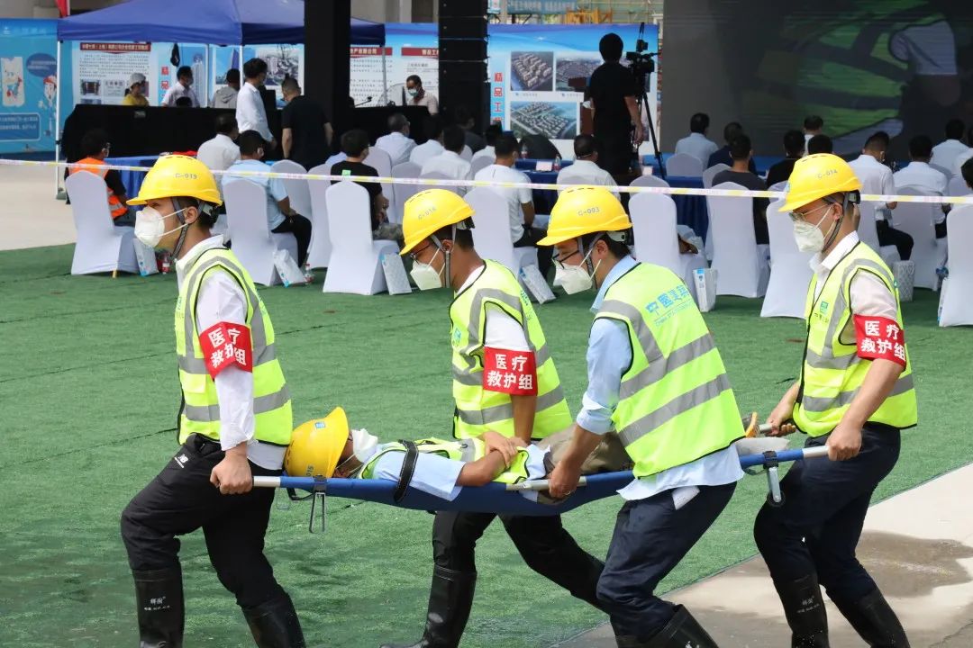 迎战主汛期防汛系列报道嘉定区开展建筑工地防汛防台应急处置演练