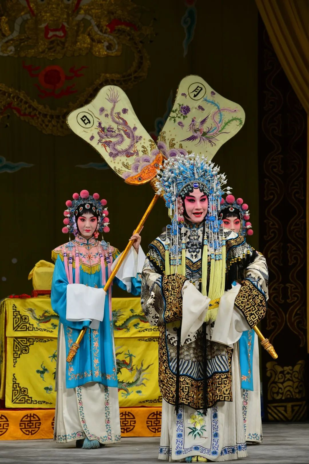 8折开票上海京剧院携经典唱功大戏大探二本月重返九棵树