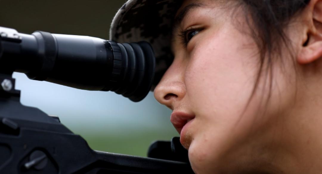中国最美女狙击手图片图片