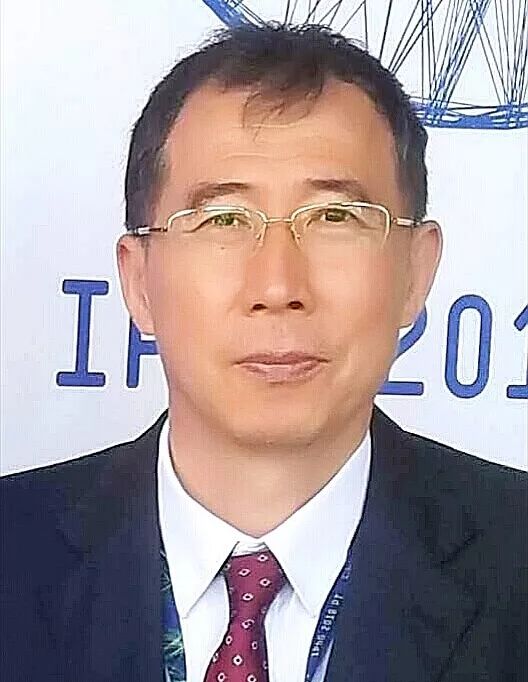 安宇,男,教授,清华大学基础物理课程负责人,anyuw@mail.
