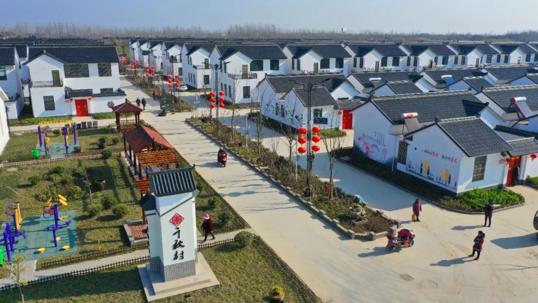 盐城实施农村人居环境整治三年行动,所有行政村完成综合整治任务,行政