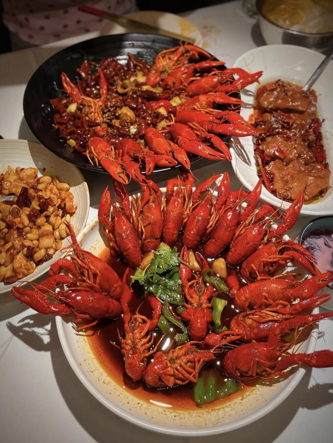 夏日夜宵聚会c位之选北京小龙虾指南