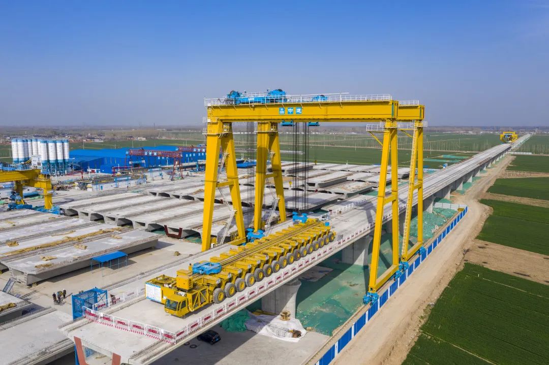 441孔高铁脊梁中建八局全国首个省级认证高铁制梁场完成预制任务
