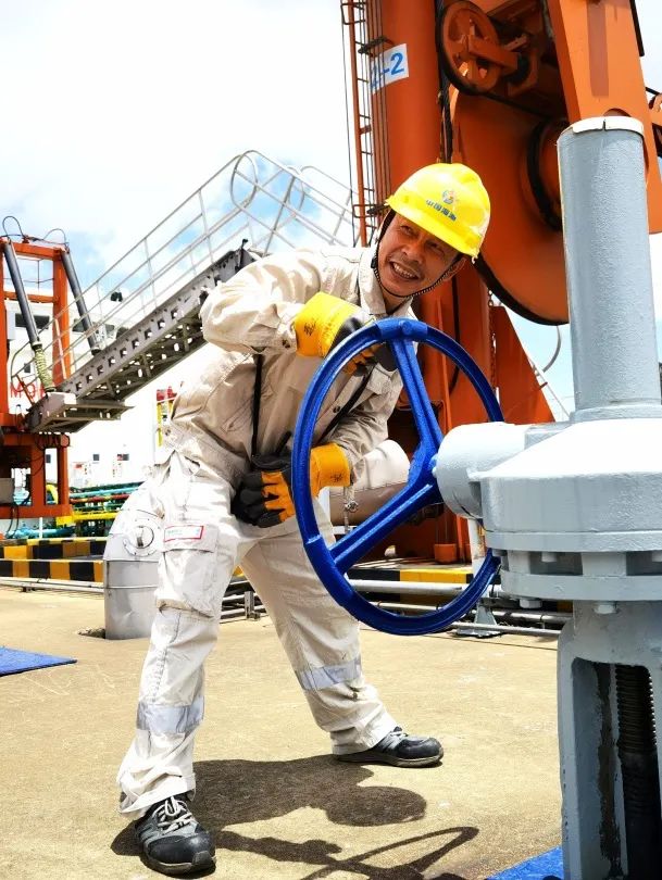 04热04热04热04海油人不服暑