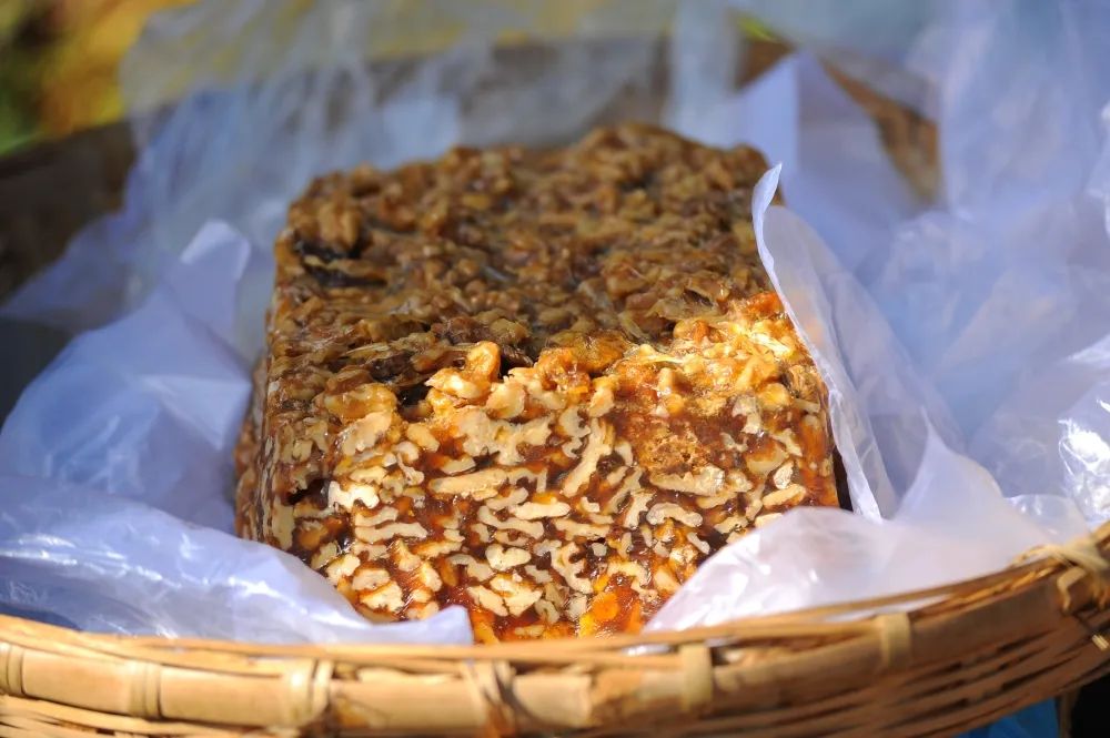 吃在巍山卷粉酸酸辣辣好滋味