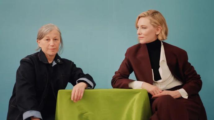 当凯特·布兰切特看完辛迪·舍曼的摄影展，她们会聊什么？