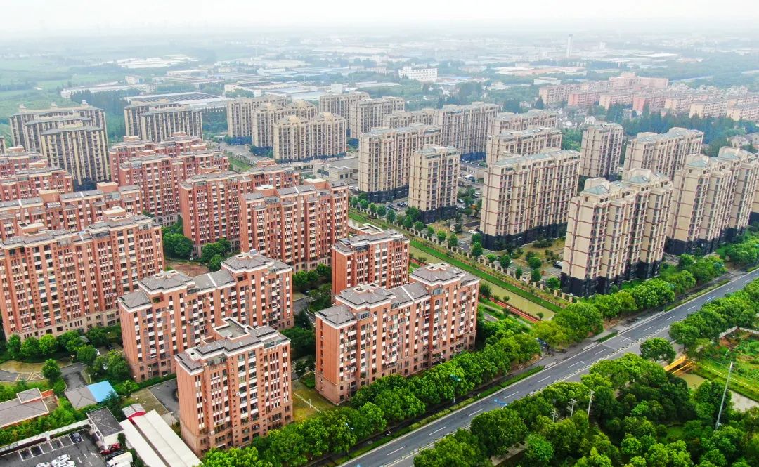 进镇上楼农村平移有偿退出新浜镇推出多元化自选方案改善农民居住条件