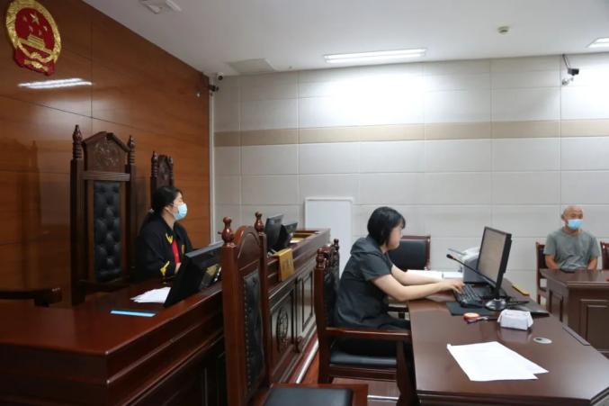 男子称君女子称什么_法院回应女子称被女法官抓伤面部_面部抓伤但不够轻微伤