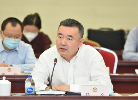 马金区政协委员,爱建集团股份有限公司党委副书记,常