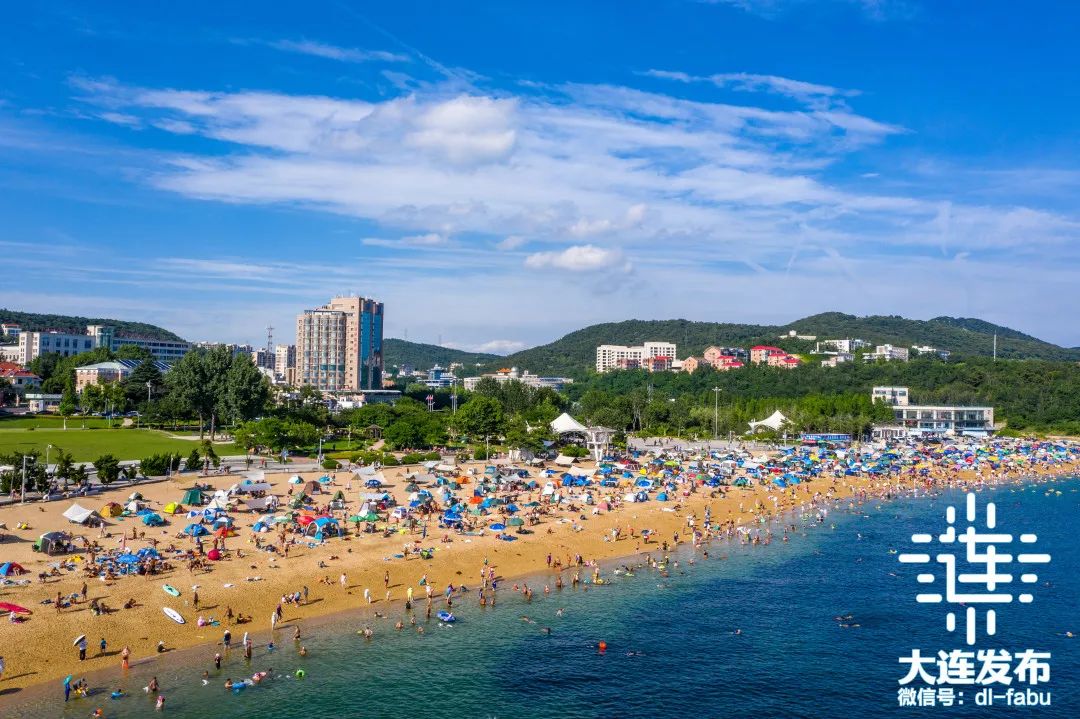 大连金沙滩海水浴场图片