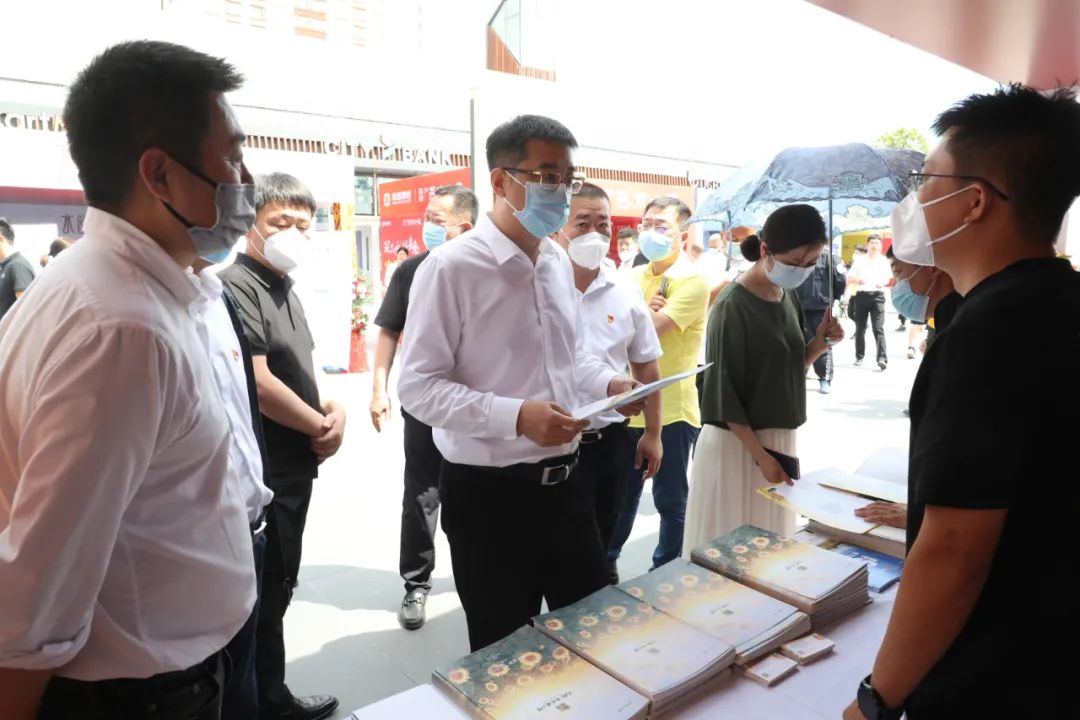 本次商品房促销备受房地产企业和市民高度关注,公主岭市20多家房产