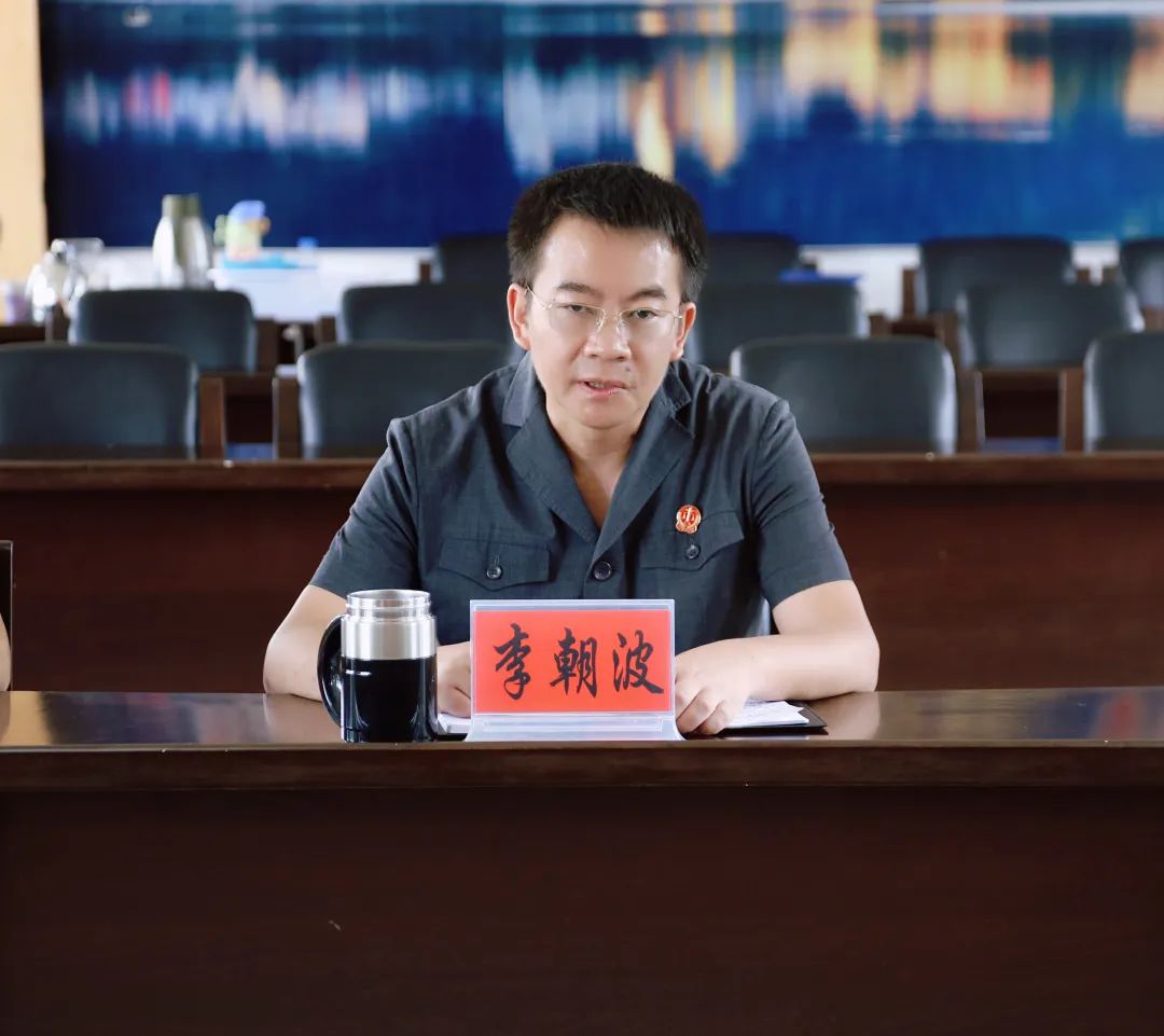 西盟县法院党组书记,院长李朝波在会上进行了表态发言:一是进一步提高